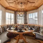 Kitzlodge S