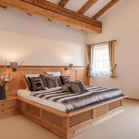 Kitzlodge S شاليه *