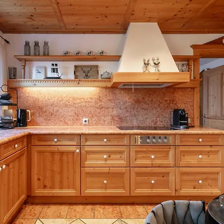 Kitzlodge S