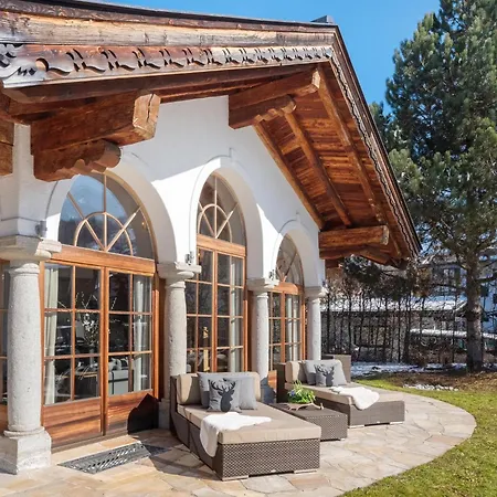 Kitzlodge S